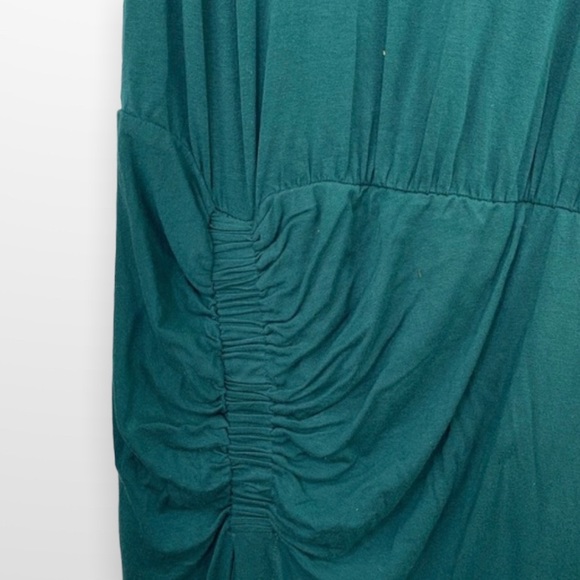 Vince Camuto Verdant Green Tropical Heat Ruched Sleeveless Asymmetrical Dress - Picture 4 of 6